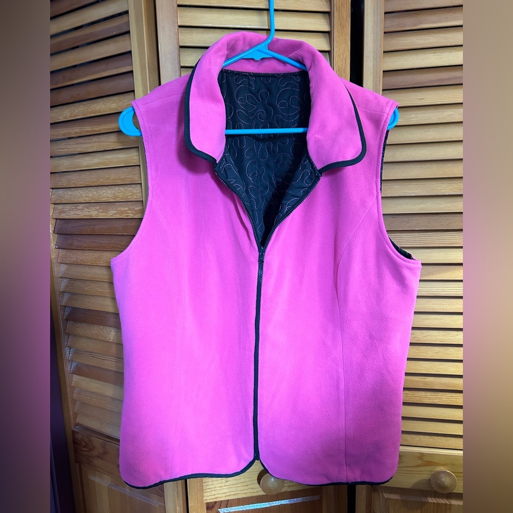 reversible vest - Picture 2 of 3